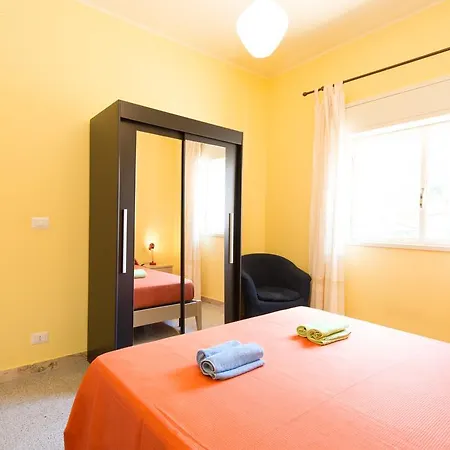 Apartment Lanteri Fontane Bianche